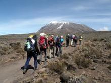 Unsere Gruppe auf der Vegetationsstufe der Alpinen Wüste, oberhalb 4.000 Meter