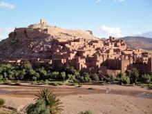 Aït Ben Haddou: älteste noch bewohnte Wehrburg im Hohen Atlas; Kulisse für viele Filme wie z.B. "Gladiator"