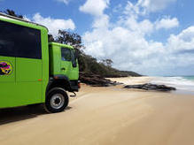 Fraser Island, die grösste Sandinsel der Welt, hier auf dem 75 Mile Beach - Ostküste Australien