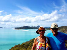 Blick auf den weltbekannten Whitehaven Beach, dem weissesten Strand (99% Quarzgehalt) der Erde