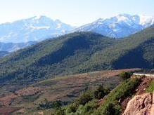 Passstrasse über den 2260 m hohen Tizi-n-Tichka im Hohen Atlas