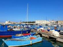 Hafen von Trani