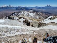 Traumsicht vom Gipfel des Acotango (6052 m)