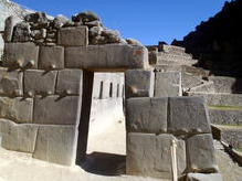 Inkamauern und Terrassen in Ollantaytambo, Valle Sagrado