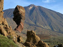 "Der Finger Gottes" vor dem Gipfel des Teide (3718 m)