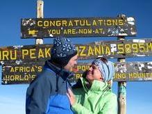 Emotionen pur! Es gab sogar einen Heiratsantrag auf dem Uhuru Peak, auf 5.895 m Höhe!